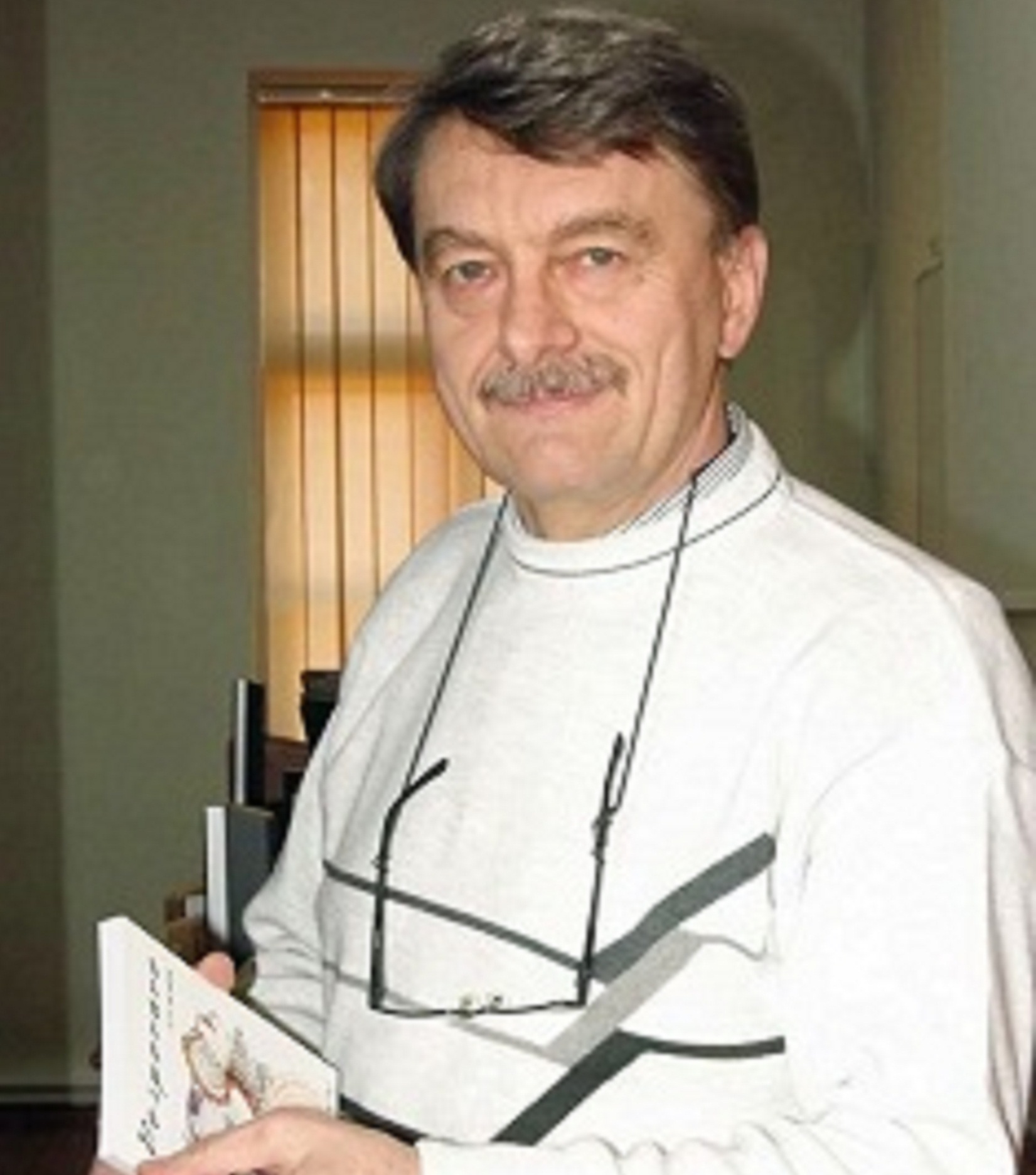 Ion Mariș - scriitor, editor