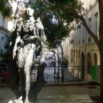 Paris - statuia lui Mihai Eminescu